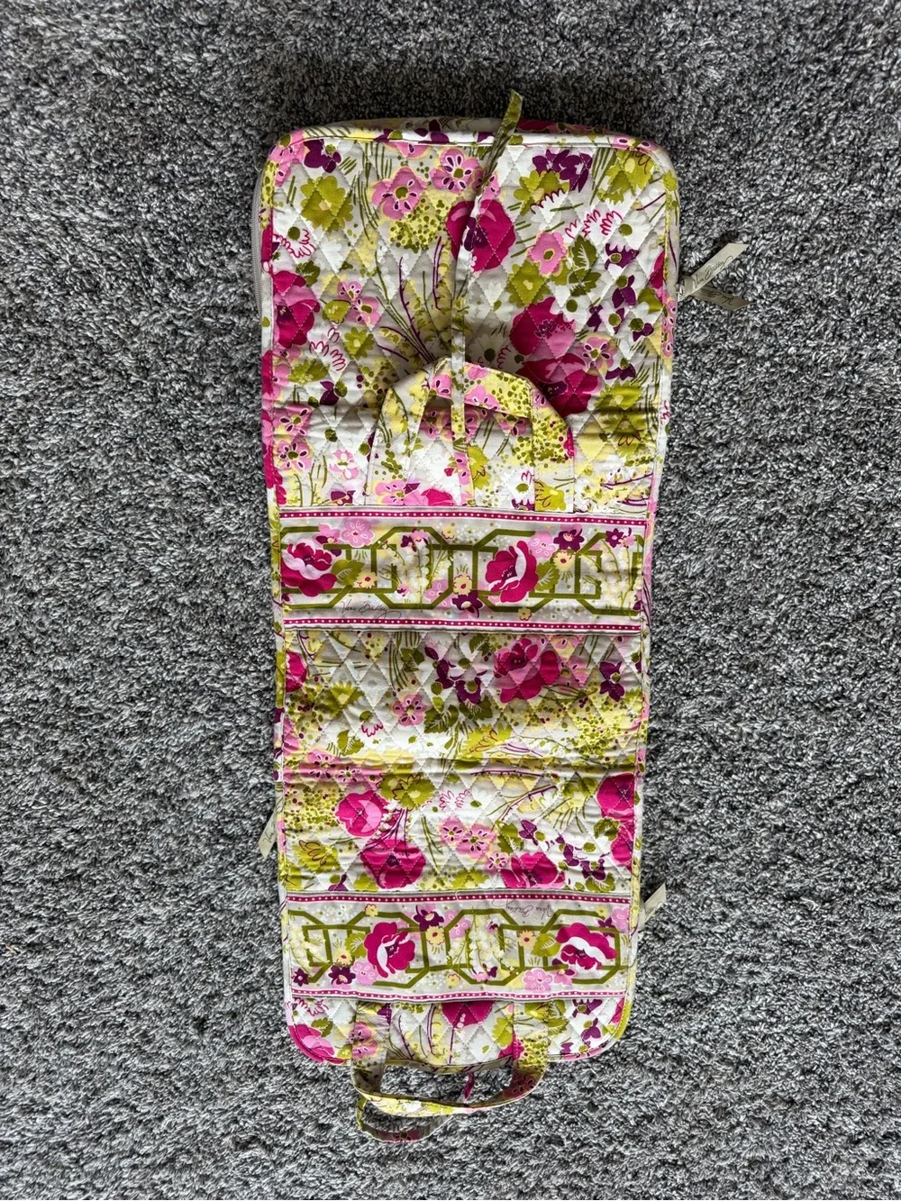 #219 Vera Bradley Quilted Floral Hanging Travel Organizer